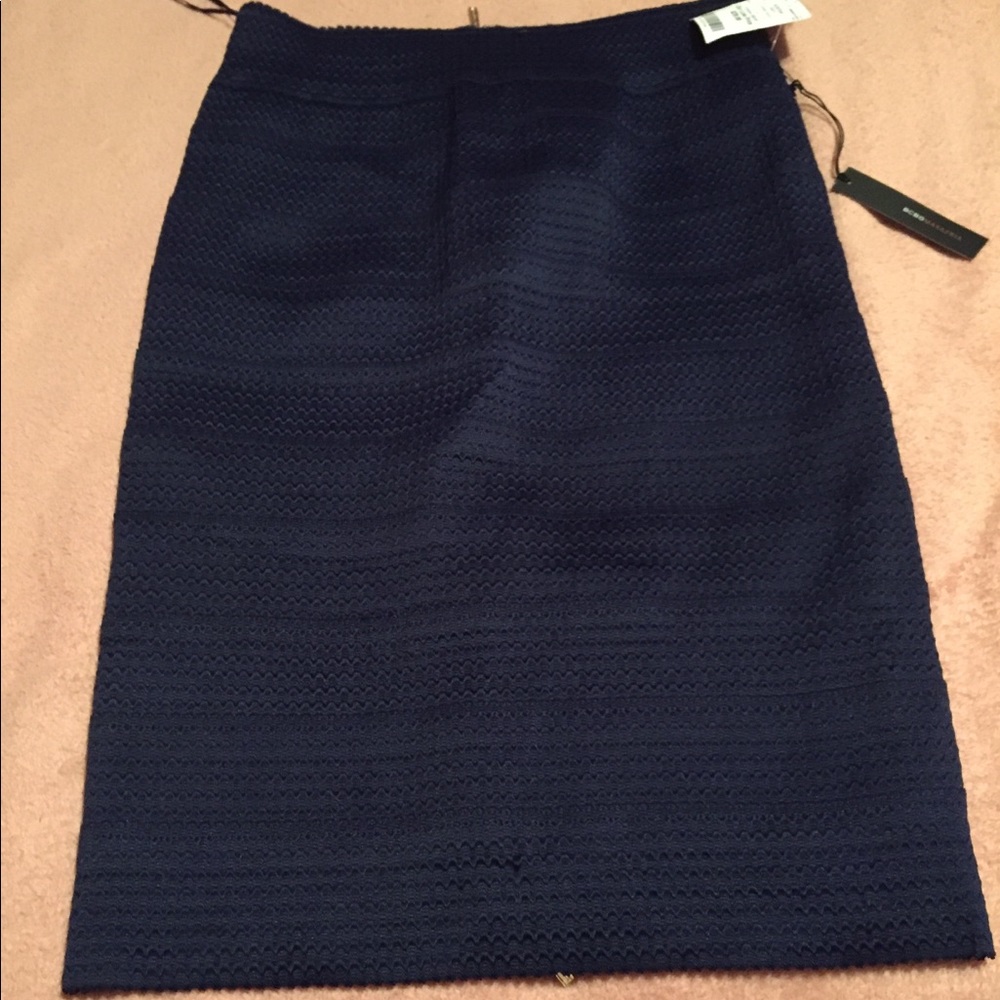 Navy Tight Fitting Zipper Skirt